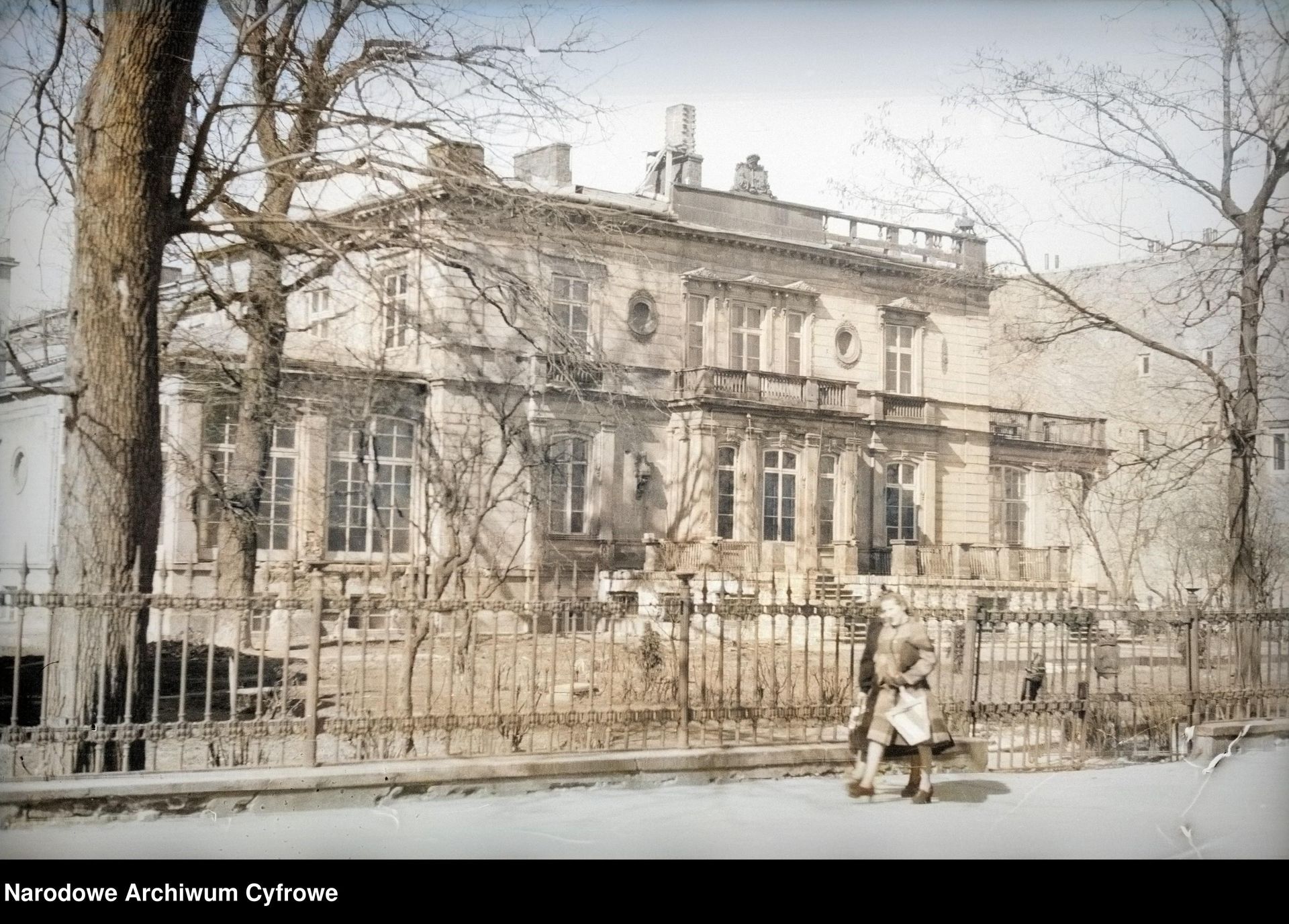Pałac Sobańskich w Warszawie w latach 40.