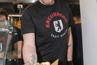 Kebab Filipa Chajzera okradziony. Złodzieju, oddaj pieniądze 