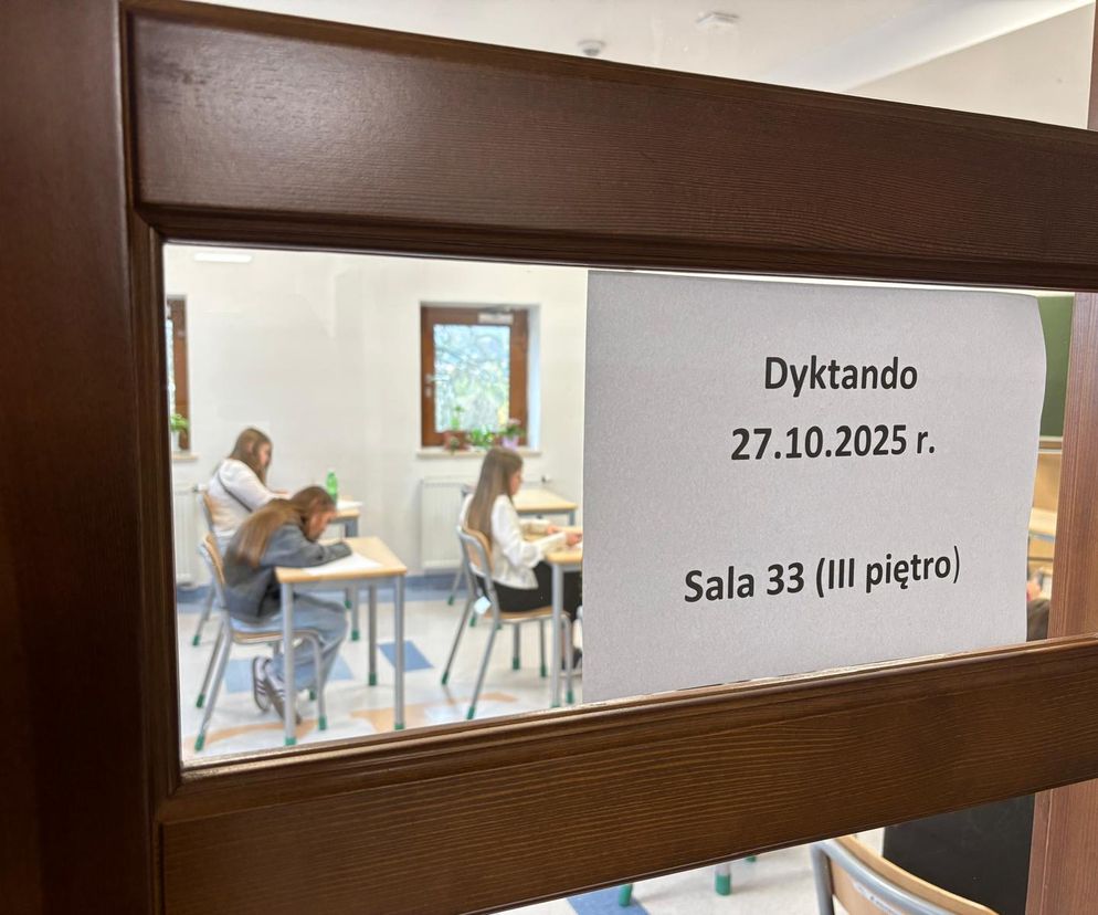 Za nami Sądeckie Dyktando. Dziś pisali uczniowie, jutro napiszą dorośli sądeczanie