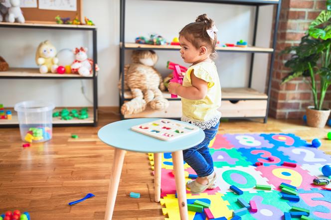 Pokój dziecka według zasad Montessori, czyli mały świat w zasięgu ręki
