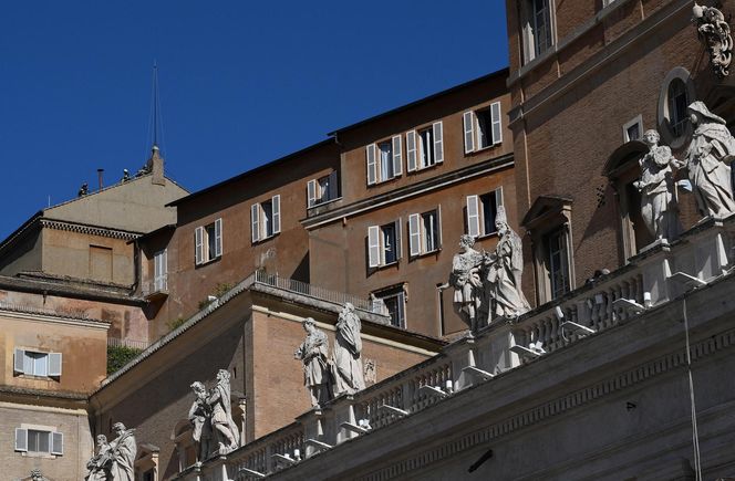 Przygotowania do konklawe 2025 w Kaplicy Sykstyńskiej