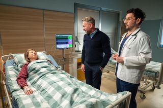 Na sygnale, odc. 697. Dobromir Lisicki (Kamil Błoch), Bożena (Jadwiga Wianecka), jej mąż (Dariusz Skraba)