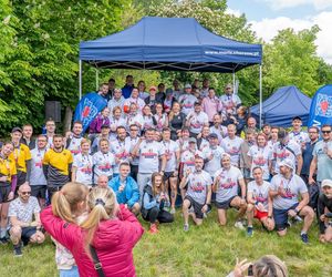 Sportowe emocje w Chorzowie. 150 biegaczy wystartowało w 6. edycji Chorzowskiej Dychy