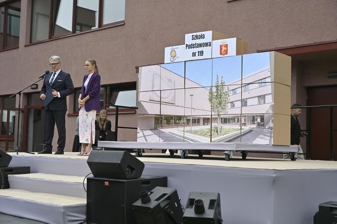 Rozpoczęcie roku w nowej szkole na Mokotowie. Zbudował ją deweloper