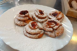 Takie pączki upiekli uczniowie Gastronomika w Grudziądzu