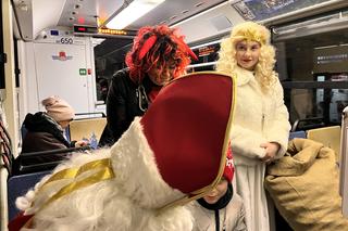 Święty Mikołaj jechał w krakowskim tramwaju 