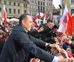 Karol Nawrocki przyjechał do Torunia. Fotorelacja ze spotkania