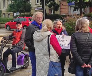 Protest kobiet Ani jednej więcej! w Kielcach (14 czerwca 2023)