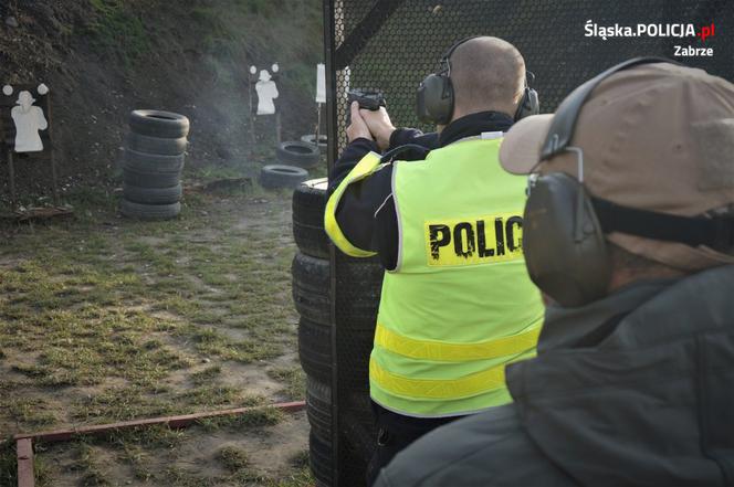 Zabrze: ćwiczenia policjantów na strzelnicy