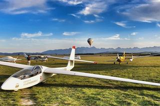 Najwyżej położone lotnisko w Polsce leży w Małopolsce. Kiedyś znajdował się tam poligon