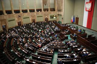Sejm przyjął ustawę o pomocy obywatelom Ukrainy. Poprawka o bezkarności odrzucona