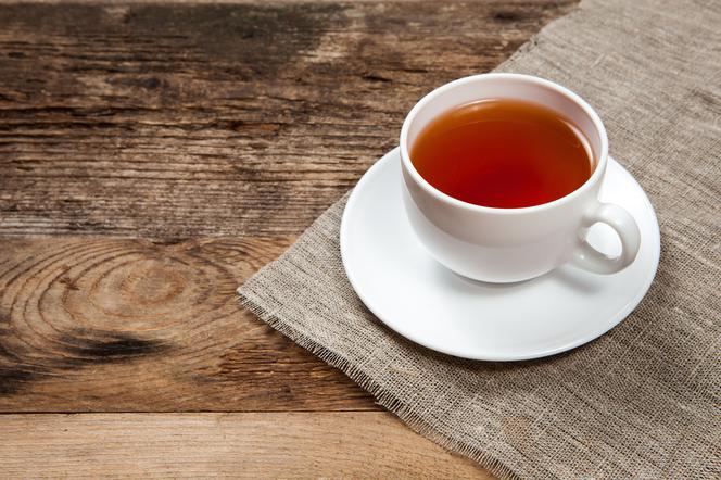 Teatox: na czym polega detoks herbaciany i czy jest bezpieczny?