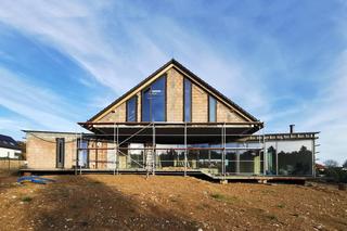 Dom audiowidokowy w budowie