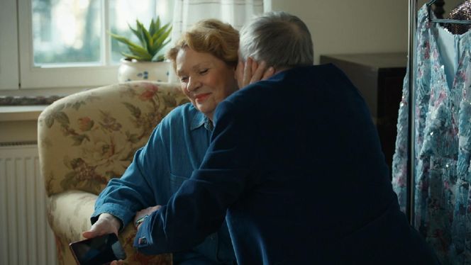 Barwy szczęścia, odcinek 3196. Józefina (Elżbieta Jarosik), Andrzej (Leon Charewicz)