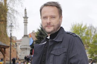 Co dalej z Ojcem Mateuszem? Widzowie nie kryją niezadowolenia