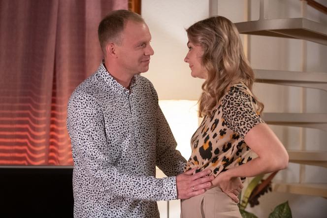 Na Wspólnej odc. 3144. Zuza (Małgorzata Socha), Kamil Hoffer (Kazimierz Mazur)