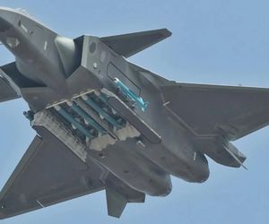 J-20 z pociskami PL-15