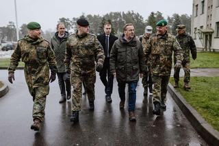 Minister obrony Niemiec nawołuje do zwiększenia wydatków na wojsko. Nalega na dyskusję o obowiązkowej służbie wojskowej