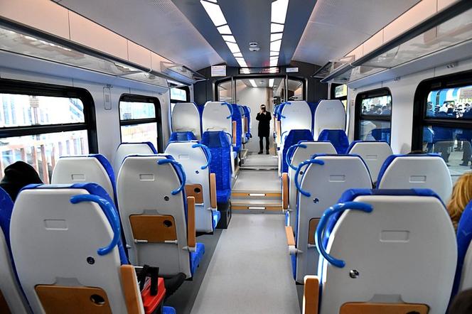 Pierwszy pociąg hybrydowy przyjechał do Szczecina