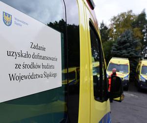 14 nowych ambulansów wyjechało na ulice miast w regionie. Każda warta jest ponad milion