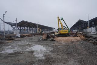 Prace przy dworcu PKP w Białymstoku. Tak wygląda teren pod koniec roku