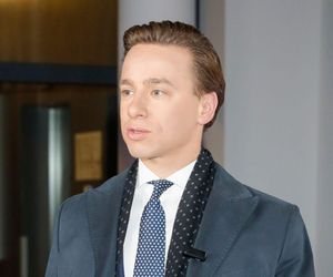 Krzysztof Bosak o atakach na Nawrockiego: brudna kampania i czarny PR