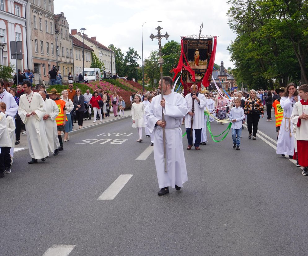Udział w procesji nie zastąpi Mszy świętej. Te zasady pozwolą ci spokojnie zaplanować wolny czwartek