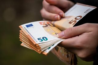 Kluczowe waluty dość stabilne. Ile kosztuje euro, dolar i frank szwajcarski [9.10.2025]?