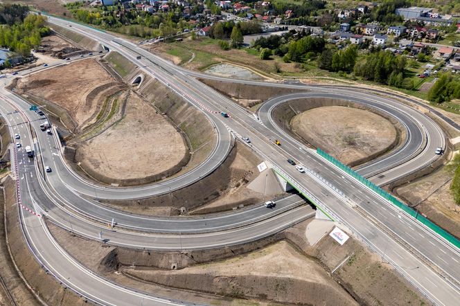 Pierwszy odcinek obwodnicy Poręby i Zawiercia już gotowy