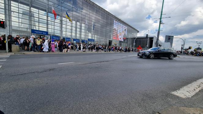 Pyrkon wystartował! Potężne kolejki przed MTP