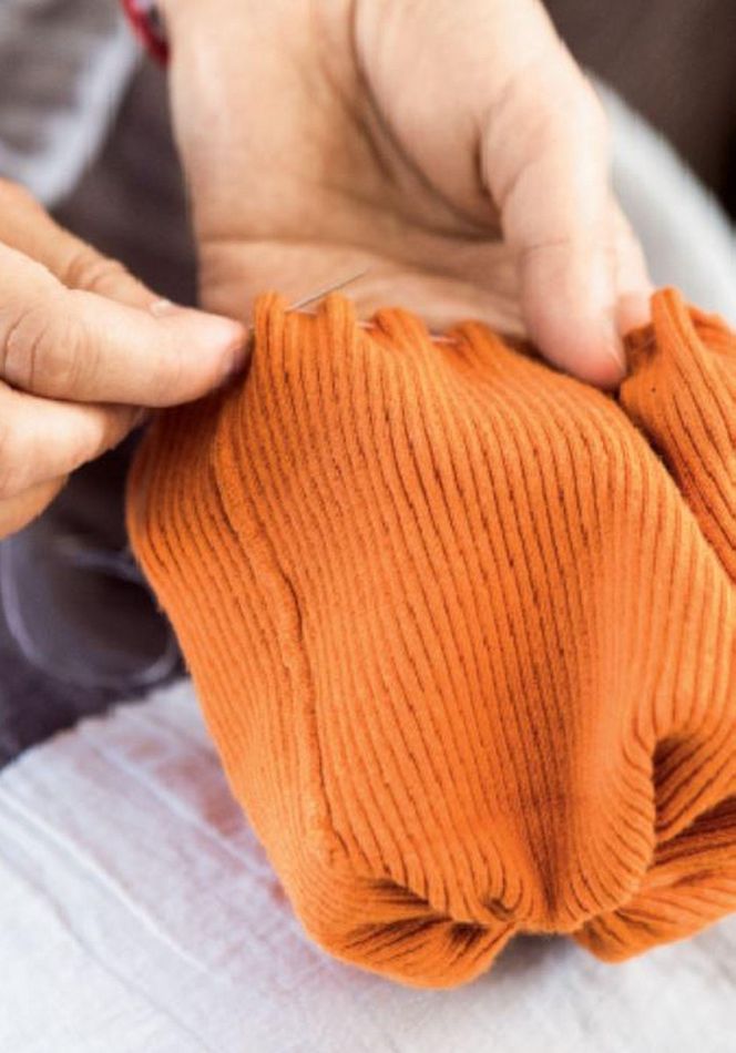 Dzianinowa dynia zero waste – instrukcja wykonania (3)