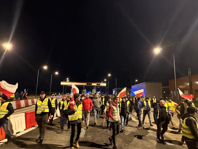 Nocny protest rolników na A2. To odpowiedź na decyzję premiera