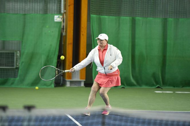 Katarzyna Niezgoda i ukochany rozgrzali kort! Spódniczka kusa, za to mimika "na bogato"