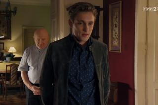 M jak miłość odc. 1388. Ksiądz (Maciej Damięcki), Robert Wroński (Filip Gurłacz)