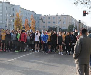 Mali i duzi pobiegli dla Polski! Druga edycja Ulicznych Biegów Niepodległości