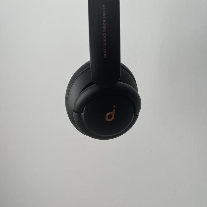 Soundcore Q30 