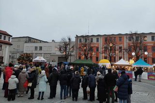 Wigilia pod gołym niebem w Starym Forodnie. Pierogi i barszcz dla wszystkich! 
