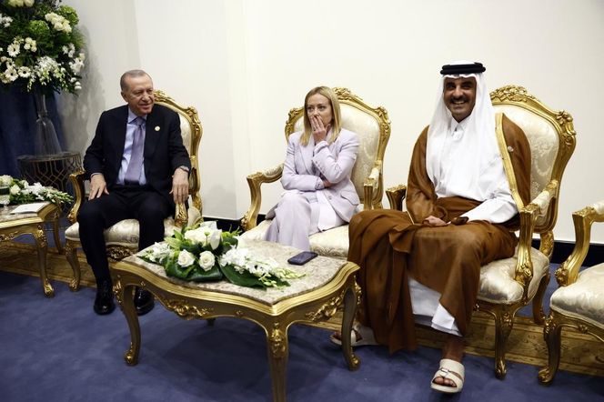 Emmanuel Macron i Donald Trump w Sharm el-Sheikh