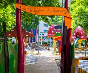 Place zabaw - zasady budowy, konserwacji i napraw 