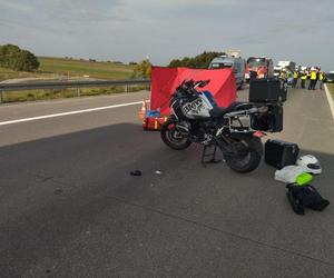 Wypadek na A1, motocyklista nie żyje. Kierowcy utknęli w potężnym, wielogodzinnym korku