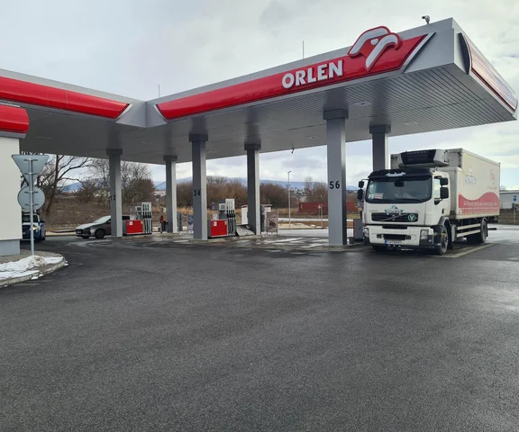 Promocje na paliwo na majówkę. Taniej na stacjach Orlen, MOL, Circle K i bp