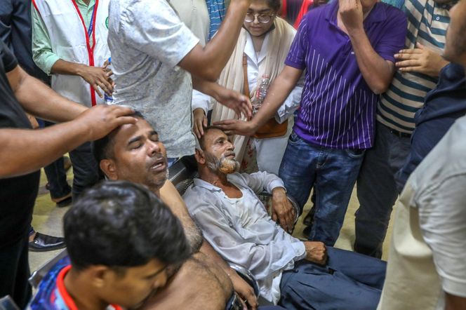 Samolot spadł na szkołę! Dziesiątki zabitych, 170 rannych