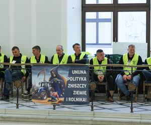 Strajk głodowy w Sejmie! Rolnicy domagają się rozmów z premierem!