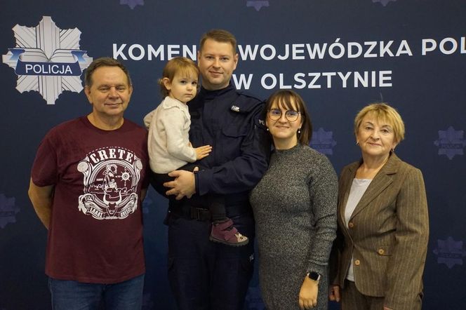 Nowi policjanci wypowiedzieli słowa przysięgi. Na Warmii i Mazurach rekrutacja wciąż trwa [ZDJĘCIA]