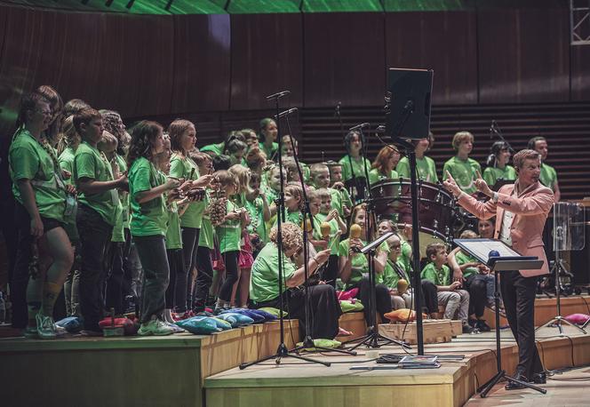 Wyjątkowy koncert w katowickim NOSPR. Wystąpiła Dziecięca Orkiestra Onkologiczna Fundacji „Iskierka" 
