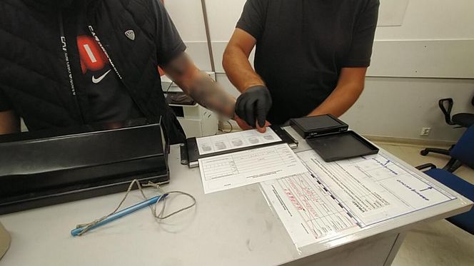 Diler z Brzeskiej zatrzymany. Na Pradze-Północ wciąż wyłapują zaangażowanych w narkobiznes
