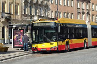 Opadły nam szczęki, gdy zobaczyliśmy, kto wsiadł do autobusu w Warszawie! Idolka