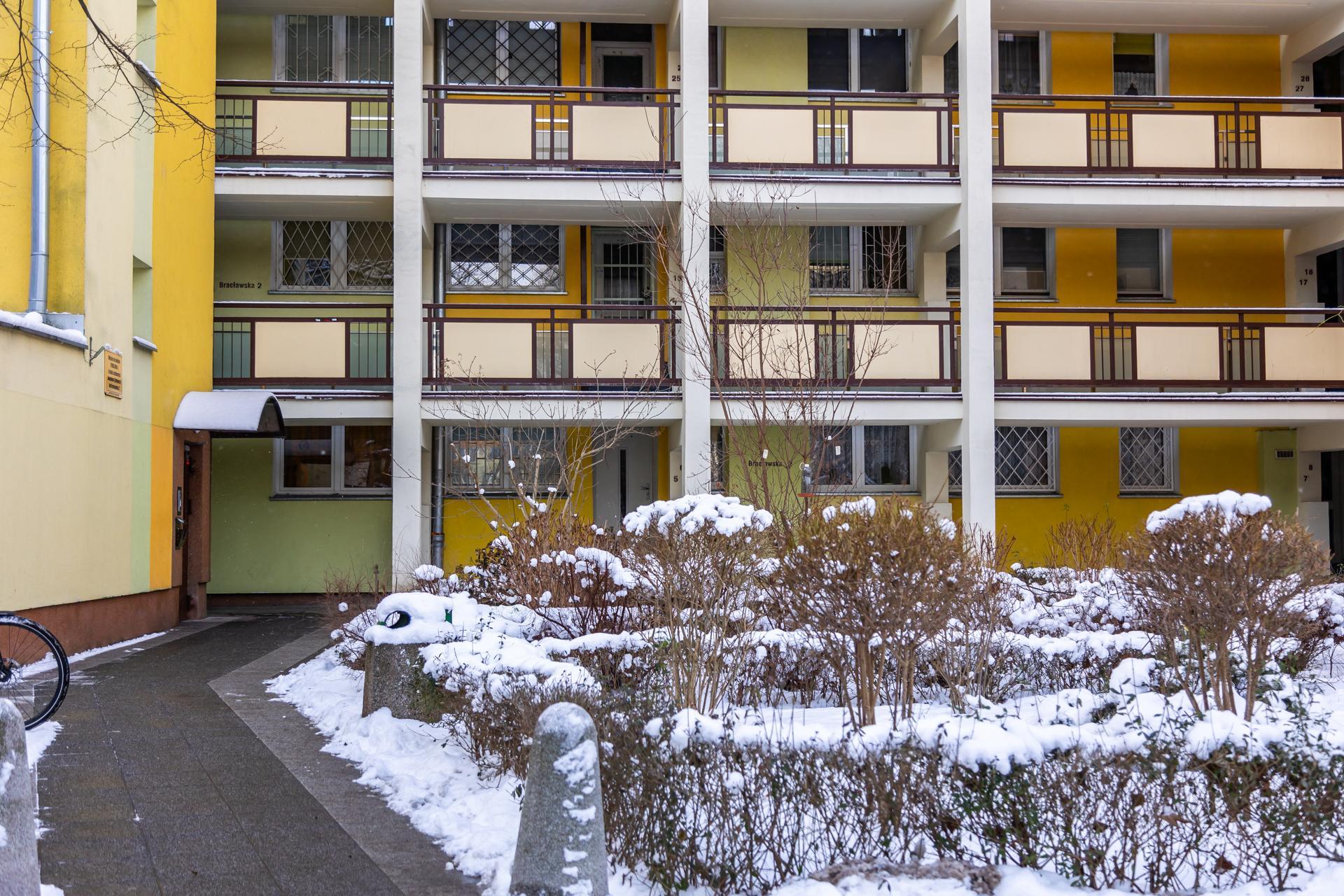 Przyczółek Grochowski - zdjęcia warszawskiego Pekinu. Zobacz, jak wygląda najdłuższy blok w Polsce