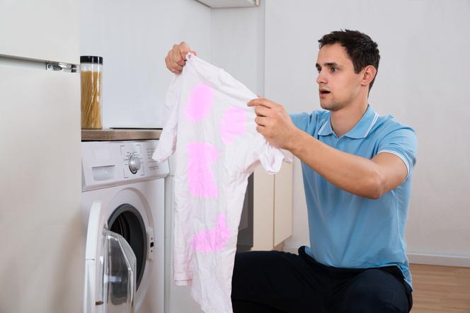 Jak usunąć trudne zabrudzenia z ubrania
