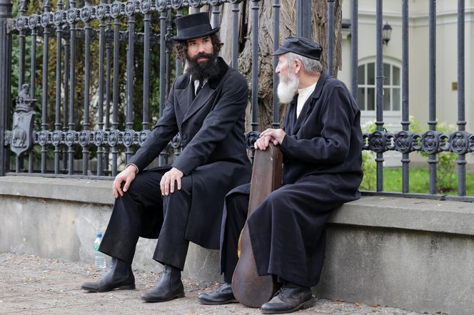 Nowa "Lalka" na ulicach Warszawy. Zdjęcia z planu filmowego jak wehikuł czasu